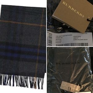 COPY - (NWT) Burberry Giant Check Cashmere Scarf